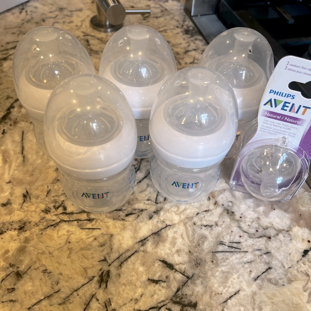 New Out of Box Avent Baby Bottles and Nipples
